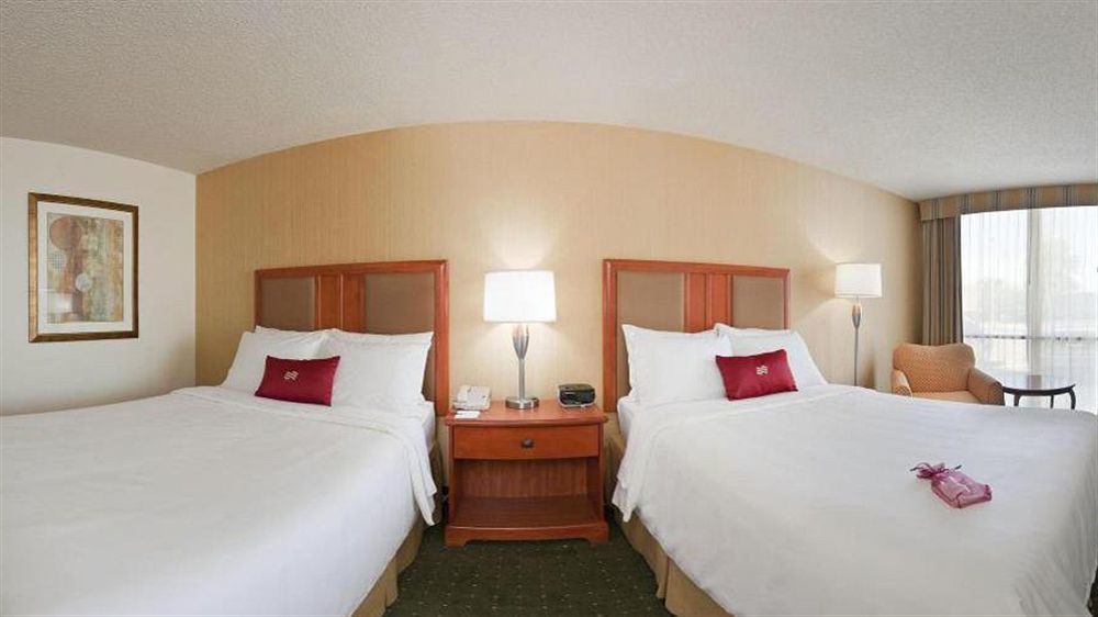Radisson Hotel Lenexa Overland Park Zewnętrze zdjęcie