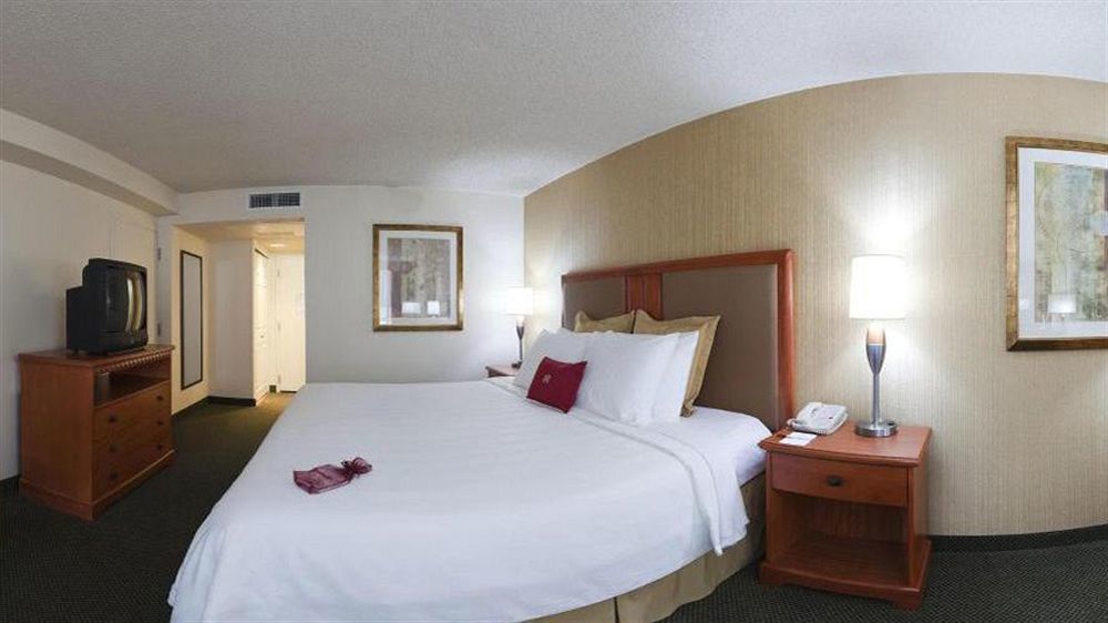 Radisson Hotel Lenexa Overland Park Zewnętrze zdjęcie