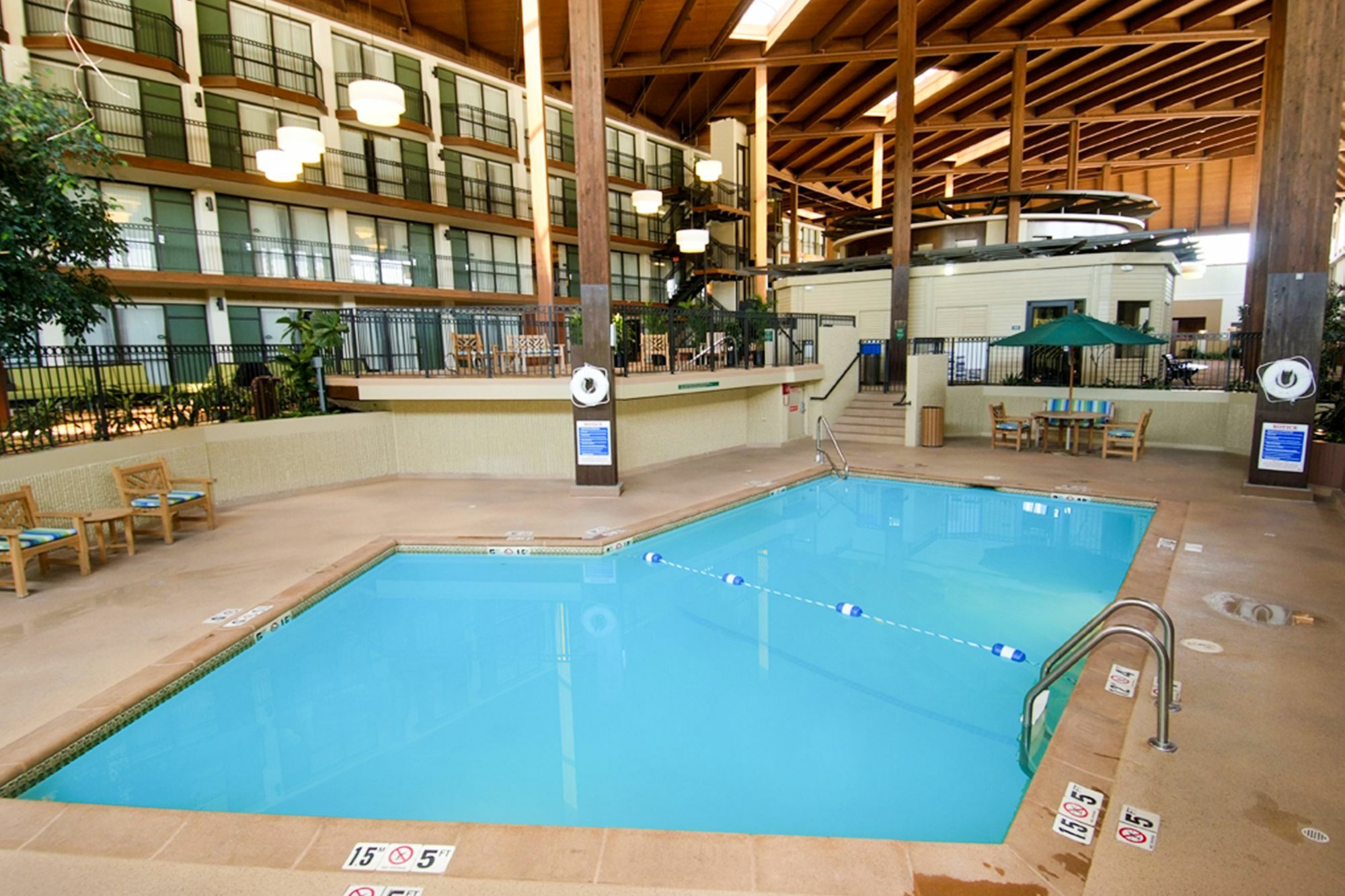 Radisson Hotel Lenexa Overland Park Zewnętrze zdjęcie
